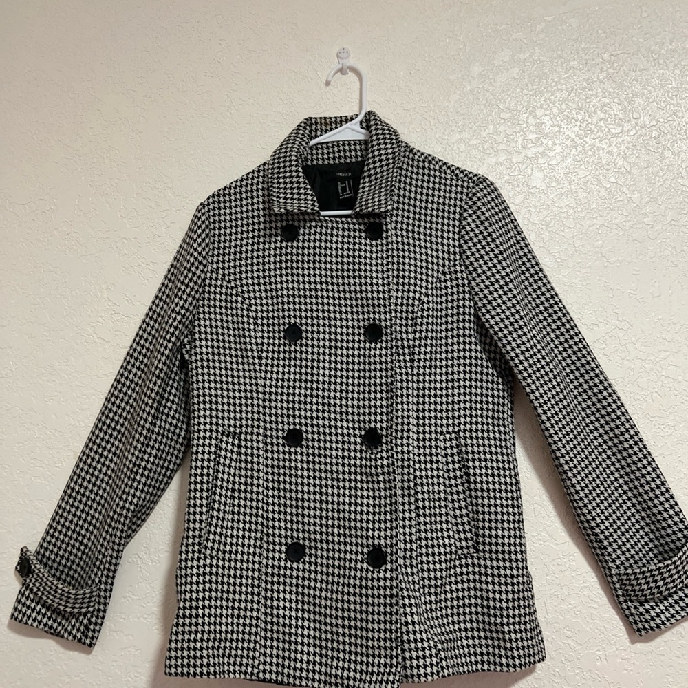 Forever 21 Black and White Houndstooth Blazer